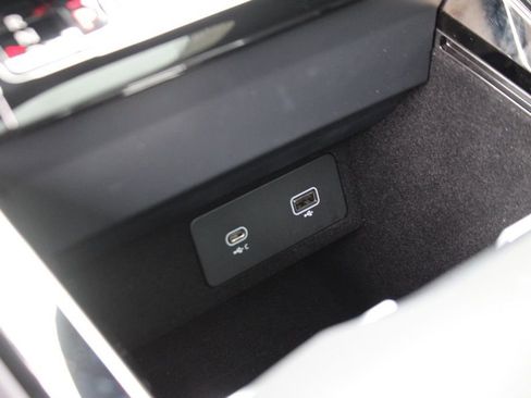 Used 2024 Land Rover Range Rover Sport Dynamic SE image 26