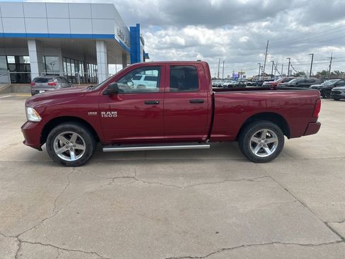 Used 2015 RAM 1500 Express RWD image 25