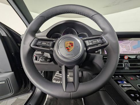 New 2026 Porsche Macan image 36