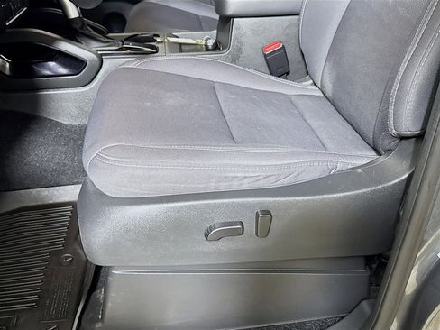 Used 2023 Nissan Frontier SV w/ Midnight Edition Package image 18