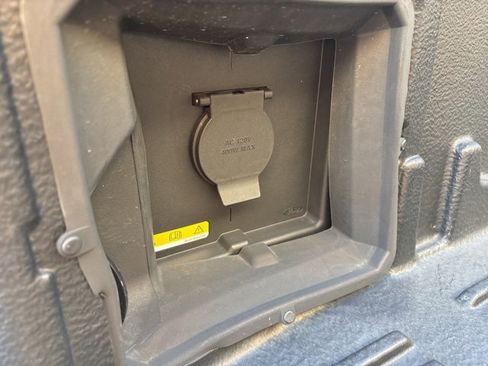 Used 2022 Ford F150 XLT w/ Equipment Group 302A High image 9