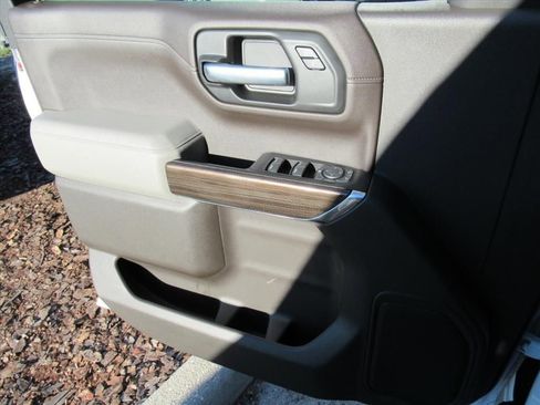 Used 2021 Chevrolet Silverado 1500 RST w/ Safety Package image 27