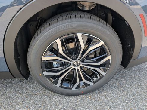 New 2026 Toyota Crown XLE image 28