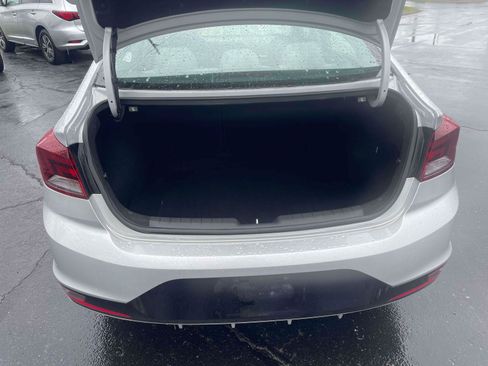 Used 2019 Hyundai Elantra Value Edition FWD image 7