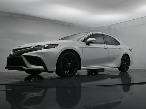 Used 2023 Toyota Camry XSE w/ Navigation Package FWD image 40