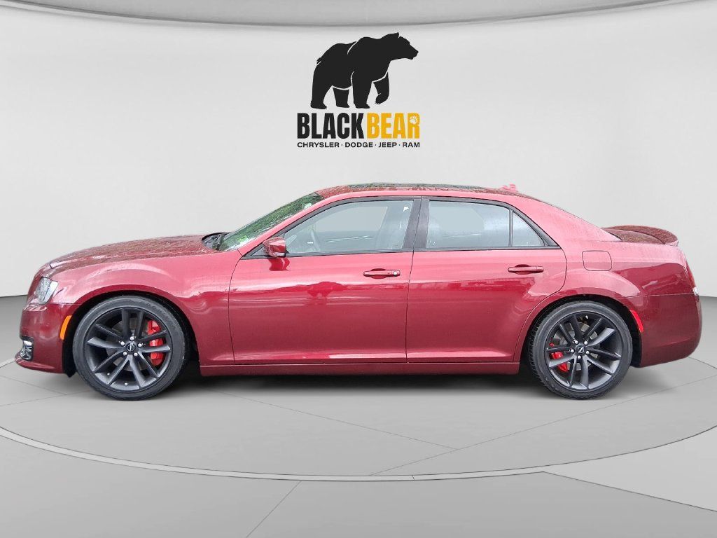 Used 2023 Chrysler 300 C RWD image 6
