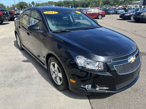 Used 2011 Chevrolet Cruze LT w/ RS Package FWD image 3