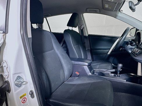 Used 2015 Toyota RAV4 LE FWD image 27