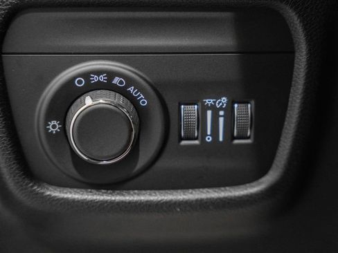 New 2025 Jeep Grand Cherokee Laredo X w/ Luxury Tech Group I image 38