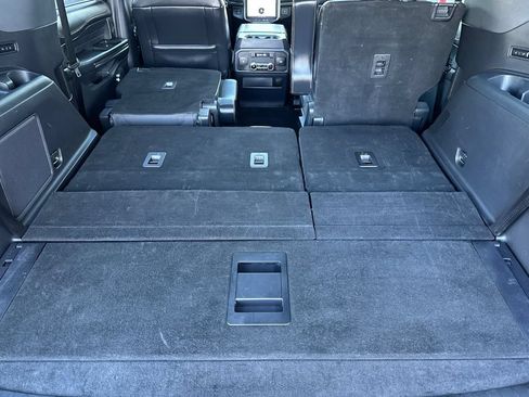 Used 2023 Ford Expedition Platinum AWD/4WD image 16