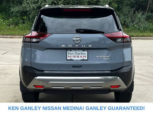 Used 2021 Nissan Rogue Platinum AWD/4WD image 4