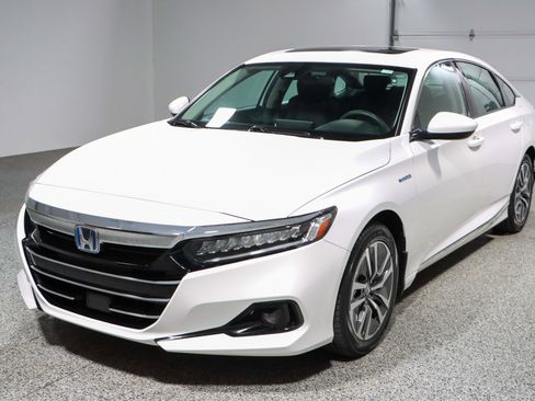 Used 2021 Honda Accord EX image 30