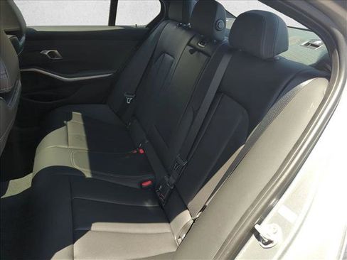 Used 2025 BMW 330i xDrive Sedan w/ Convenience Package AWD/4WD image 15