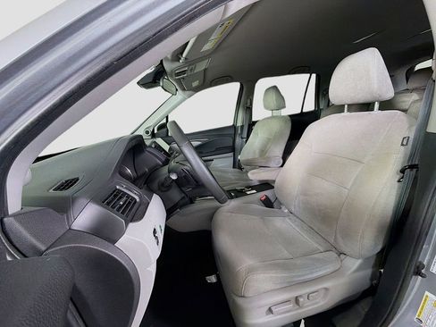 Used 2021 Honda Pilot EX image 11