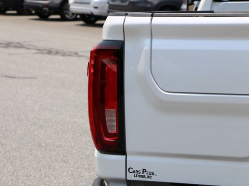 Used 2022 GMC Sierra 2500 Denali w/ Denali Ultimate Package AWD/4WD image 6