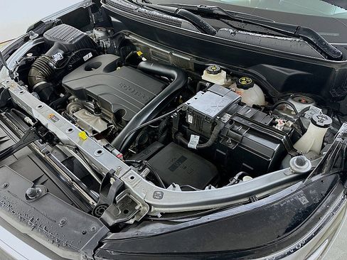 Used 2023 Chevrolet Equinox LS image 29