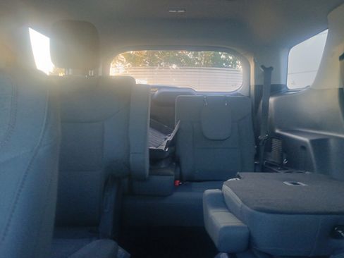 Certified 2025 Ford Explorer Active image 32