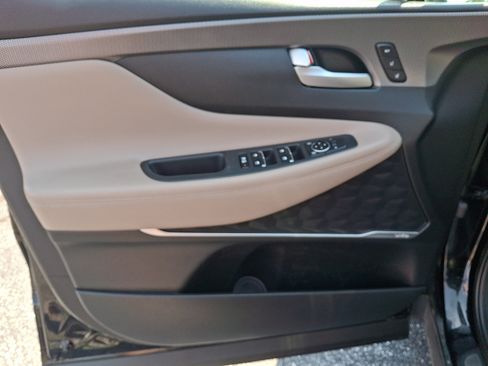 Used 2020 Hyundai Santa Fe Limited AWD/4WD image 12