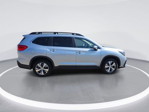 Used 2025 Subaru Ascent Premium AWD/4WD image 9