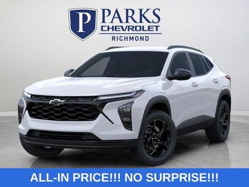 New 2026 Chevrolet Trax LT w/ Driver Confidence Package FWD image 3