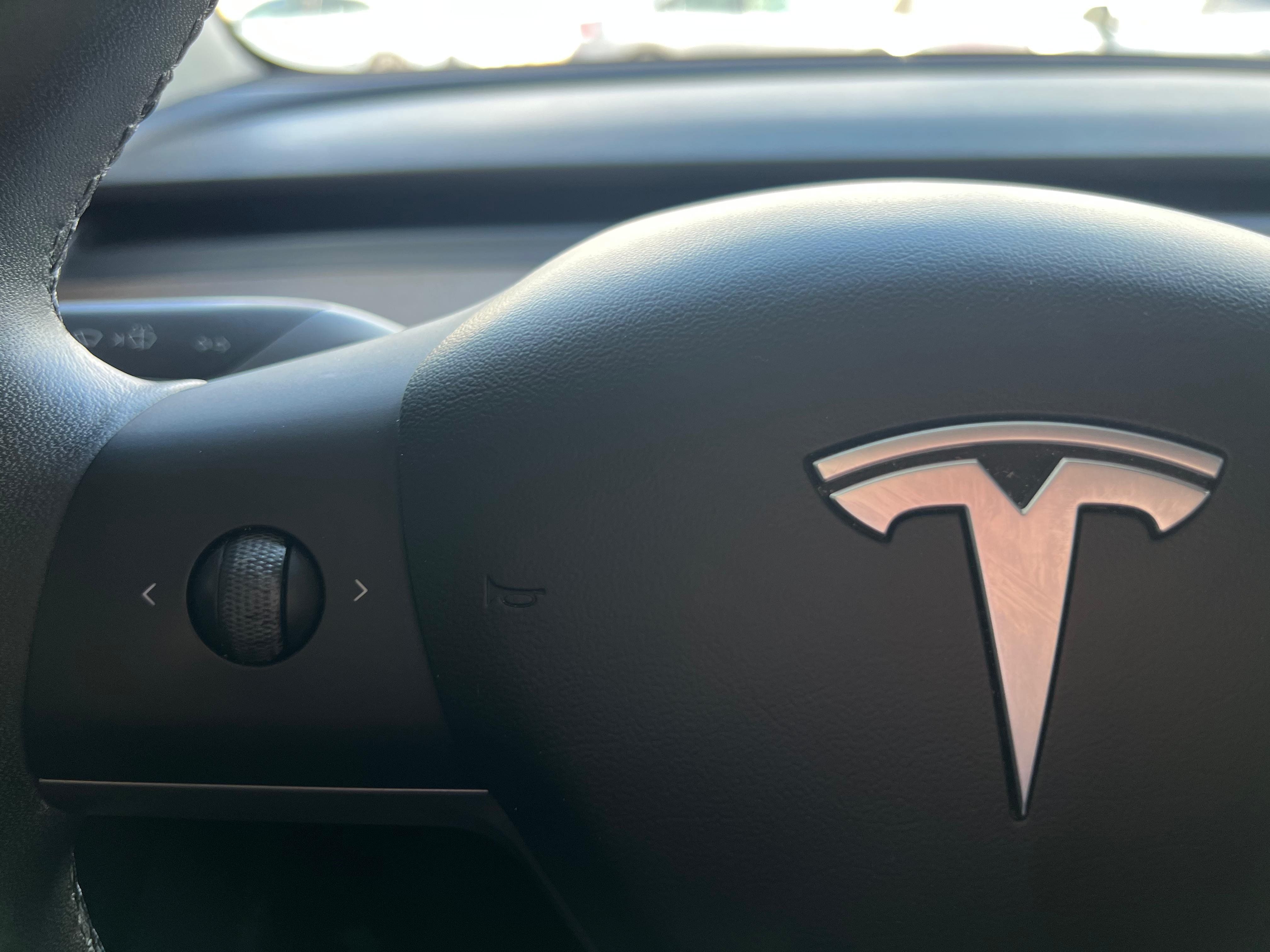 Used 2020 Tesla Model 3 Long Range AWD/4WD image 16