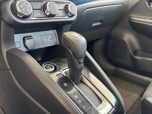 Used 2025 Nissan Versa SV FWD image 41