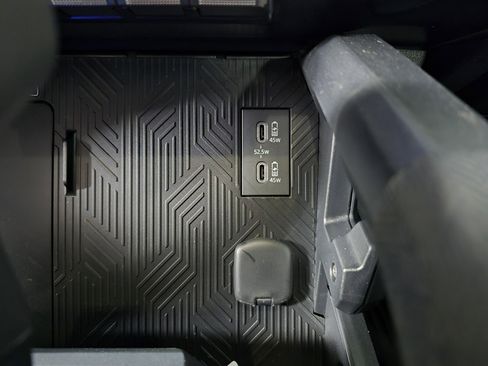 New 2025 Toyota Tacoma SR5 image 33