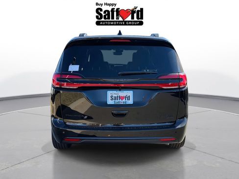 New 2026 Chrysler Pacifica Limited w/ S Appearance Package AWD/4WD image 9