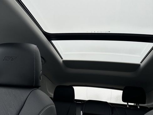 New 2025 Buick Envision Sport Touring image 28