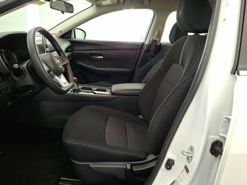 Used 2024 Nissan Sentra SV image 11