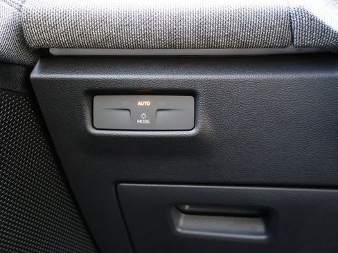 New 2026 Volkswagen Tiguan S image 34