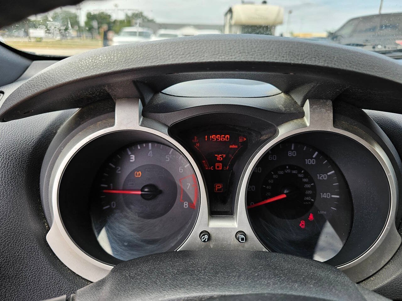 Used 2014 Nissan Juke SV FWD image 12