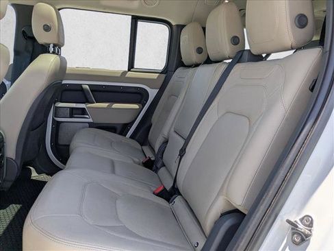 Used 2023 Land Rover Defender 130 SE AWD/4WD image 15