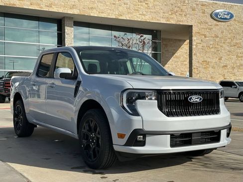 New 2026 Ford Maverick Lobo AWD/4WD image 18