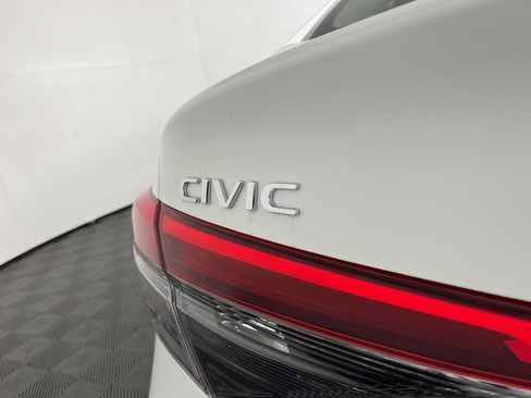 Certified 2024 Honda Civic Touring image 3