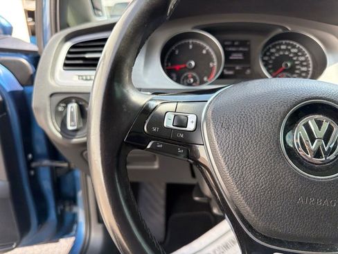 Used 2015 Volkswagen Golf TDI SE FWD image 28