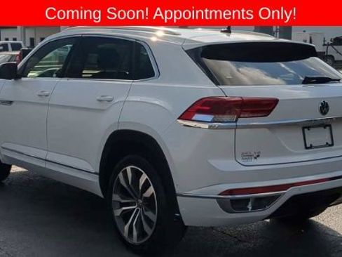 Used 2023 Volkswagen Atlas Cross Sport SEL Premium R-Line AWD/4WD image 2