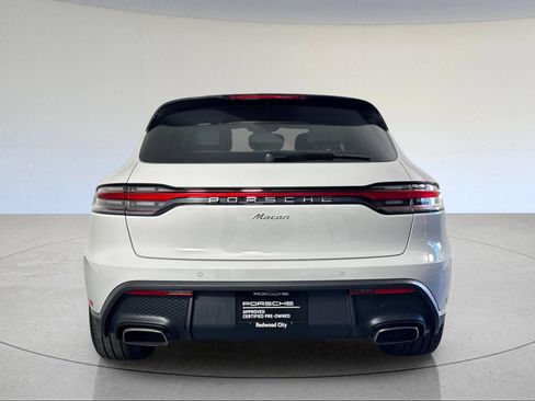Certified 2025 Porsche Macan AWD/4WD image 7