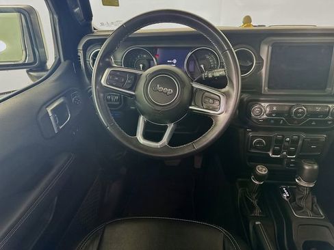 Used 2021 Jeep Wrangler Unlimited Sahara 4xe image 28