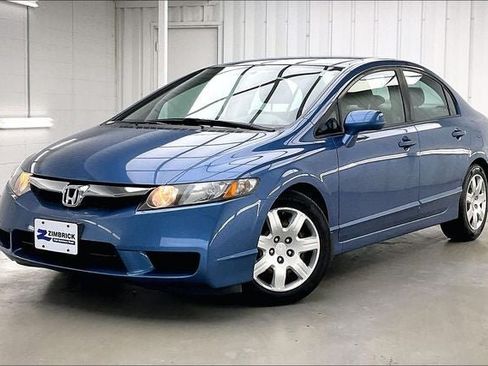 Used 2011 Honda Civic LX image 2