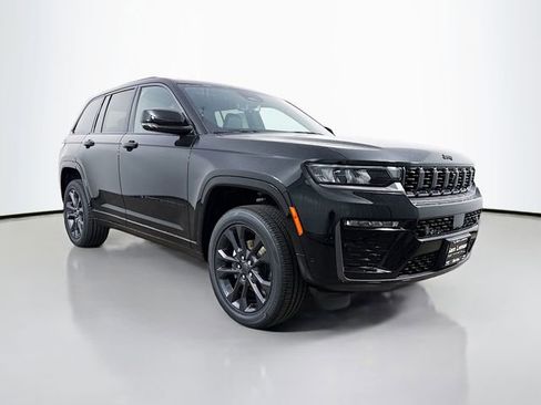 New 2026 Jeep Grand Cherokee Limited AWD/4WD image 1