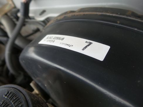 Used 2004 Toyota Tacoma XtraCab automatic SR5 image 46