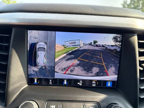 Used 2022 GMC Acadia SLT w/ Elevation Edition AWD/4WD image 23