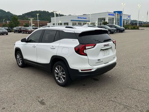 Used 2023 GMC Terrain SLT AWD/4WD image 5