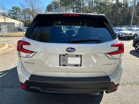 Used 2021 Subaru Forester Limited w/ Popular Package #3 image 6