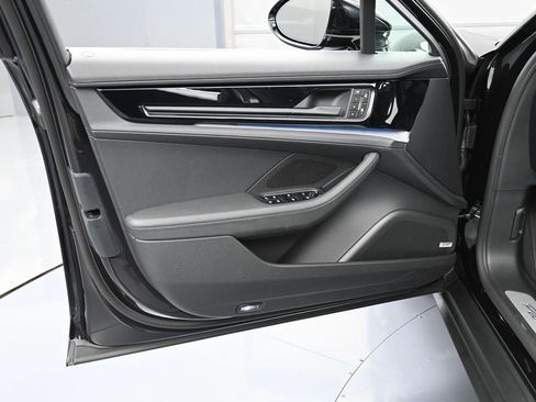 New 2026 Porsche Panamera E-Hybrid image 14