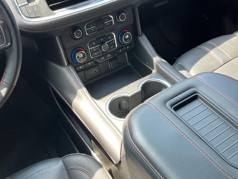 Used 2023 Chevrolet Suburban RST w/ Sport Performance Package image 15