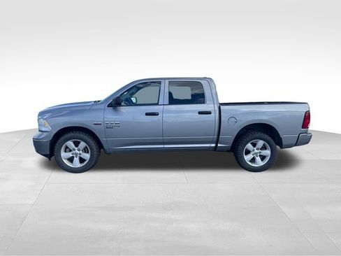 Used 2023 RAM 1500 Classic SLT AWD/4WD image 2