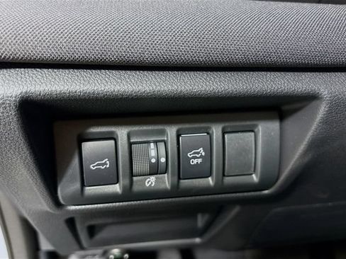 Certified 2025 Subaru Outback Premium AWD/4WD image 12