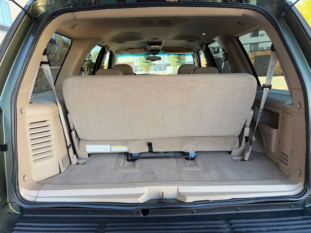 Used 2001 Lincoln Navigator 4WD image 19